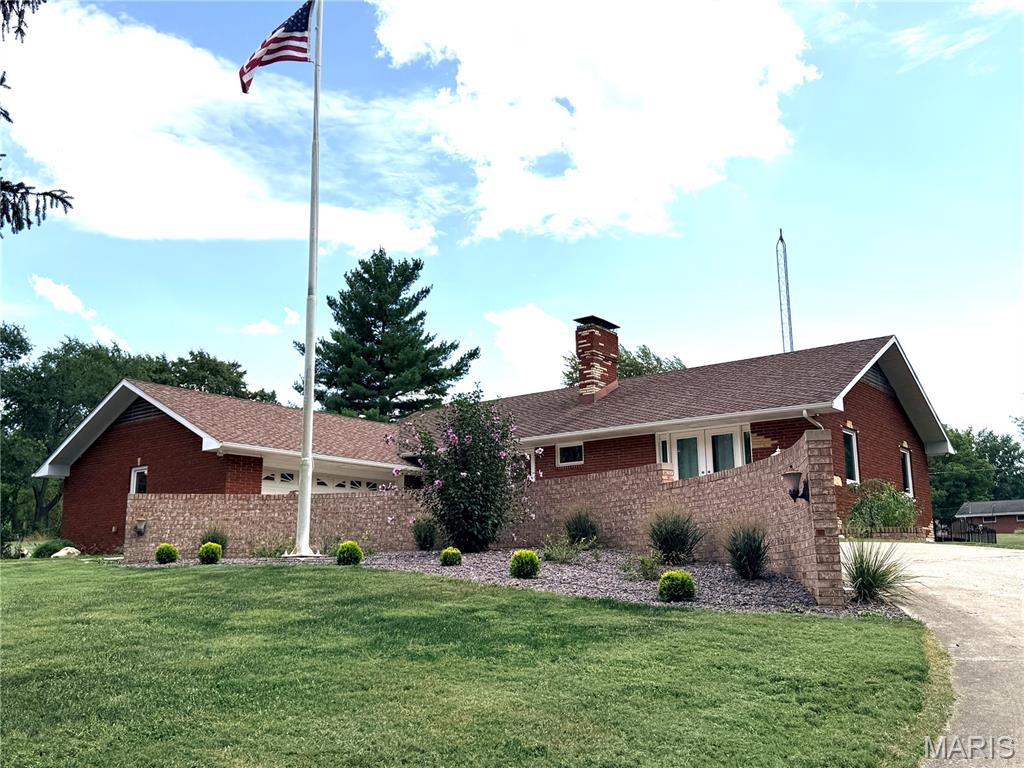Photo of 110 W Teak Street Thayer IL 62689