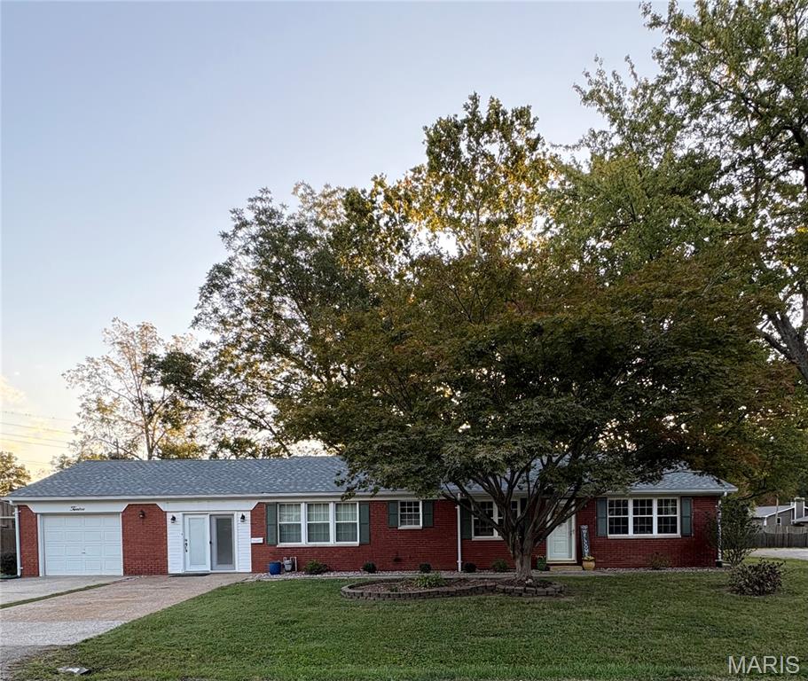 Photo of 12 Saint James Avenue Swansea IL 62226