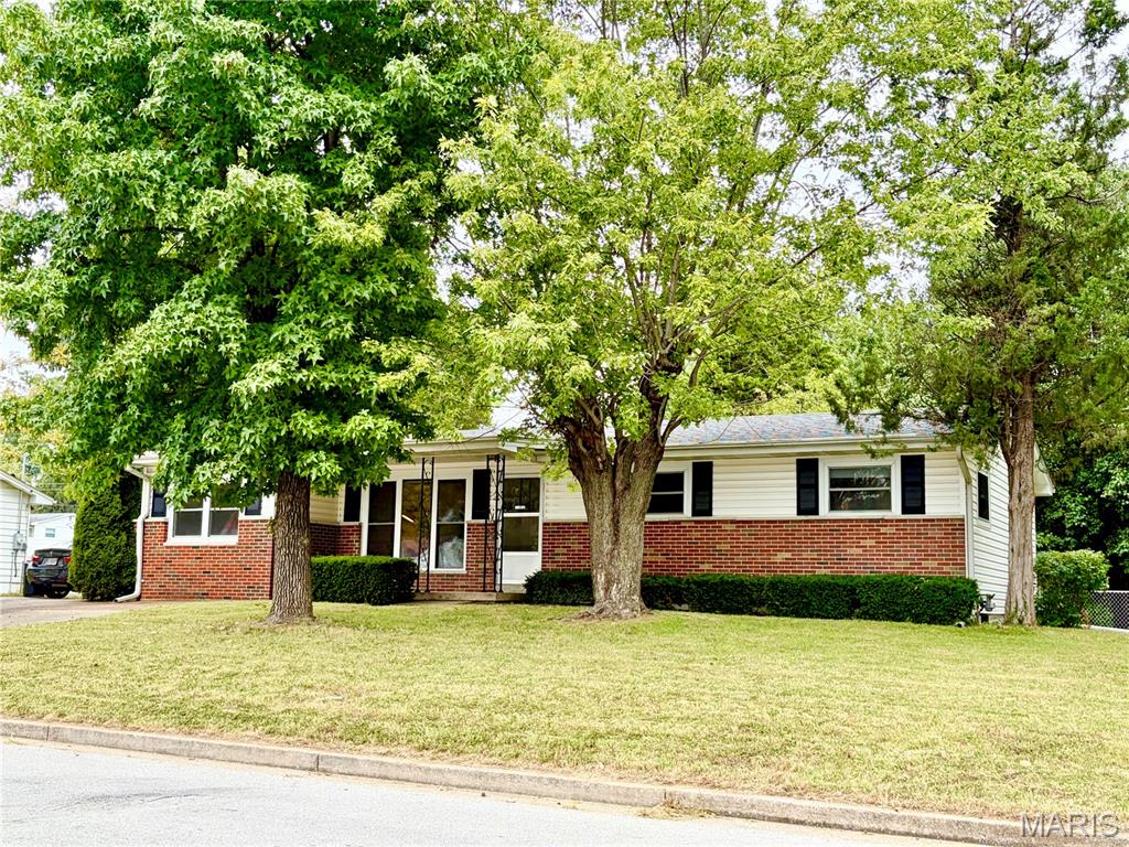 Photo of 76 Ruth Drive St Charles MO 63301
