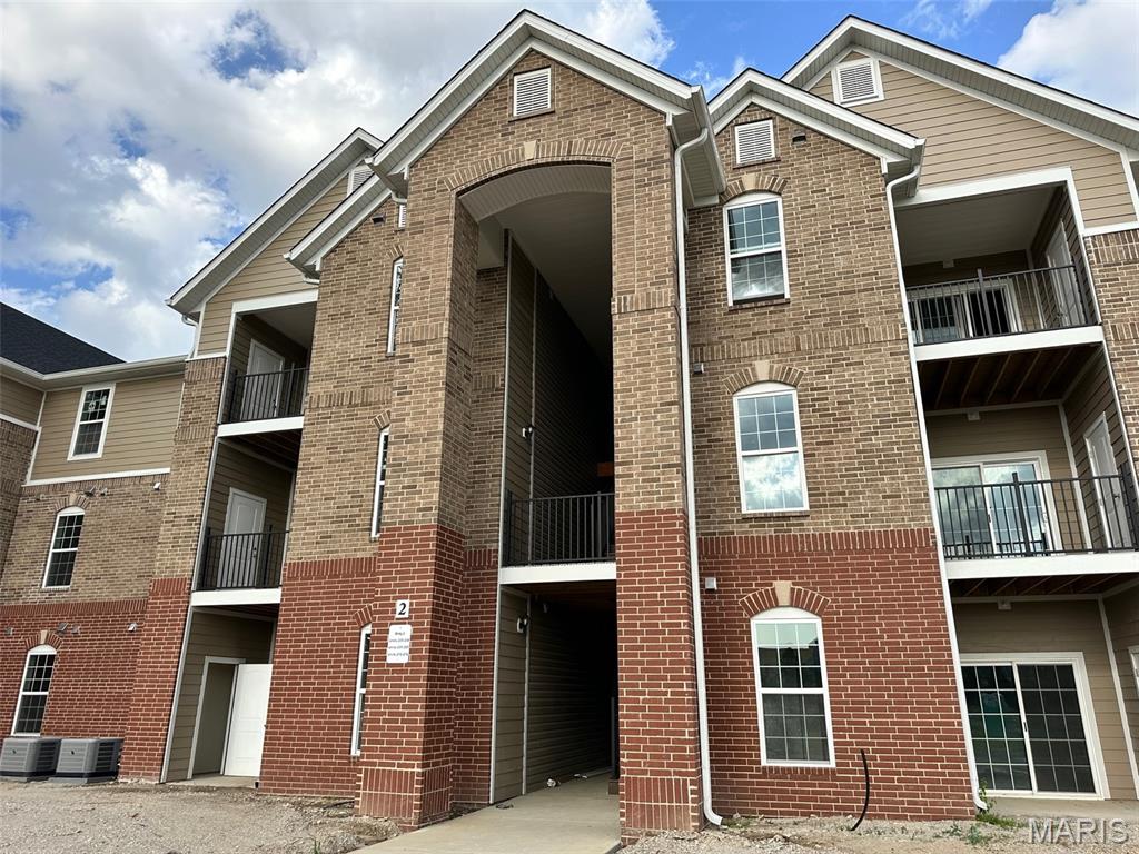 Photo of 235 Harmony Meadows Court Dardenne Prairie MO 63368
