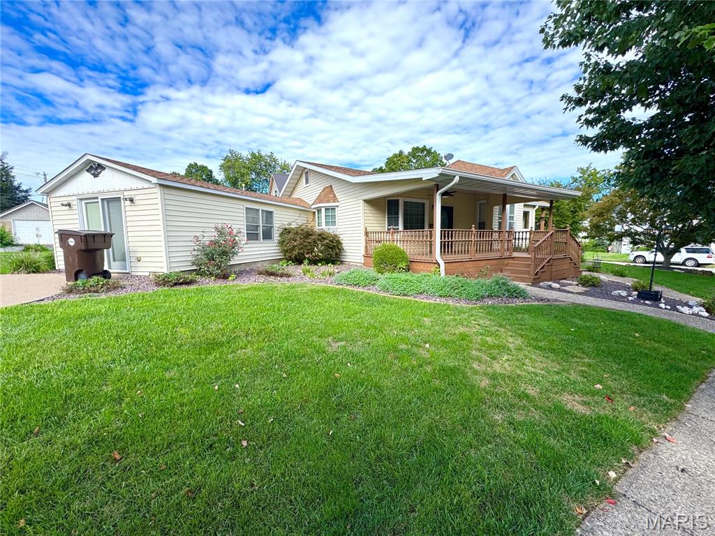 Photo of 303 W Church Street Palmyra MO 63461