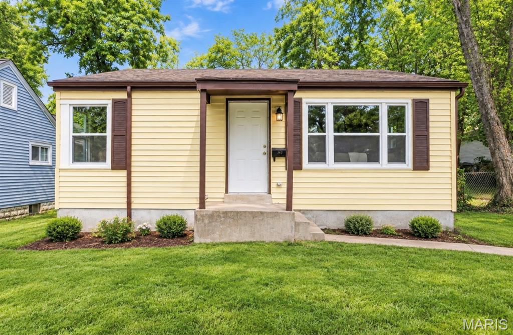 Photo of 609 Clover Lane St Louis MO 63126