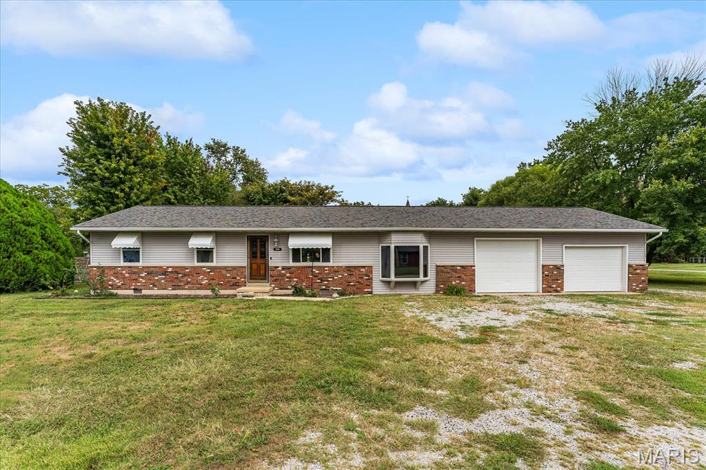 Photo of 2115 S 5th Street Mascoutah IL 62258
