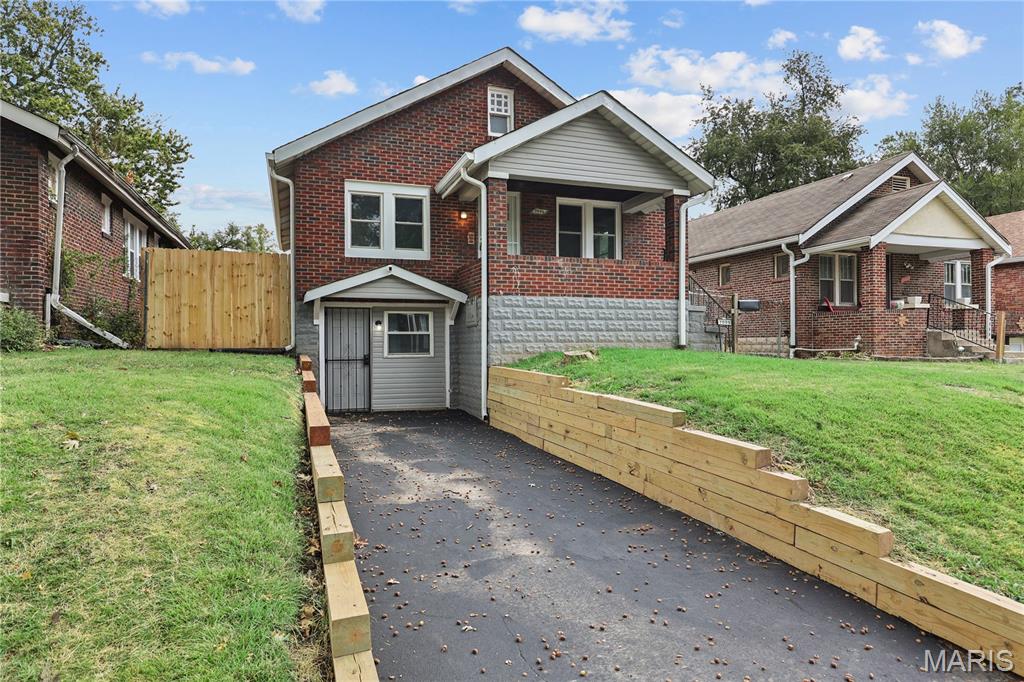 Photo of 7095 Lexington Avenue Velda City MO 63121