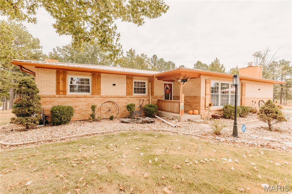 Photo of 103 Qc Lane Dixon MO 65459