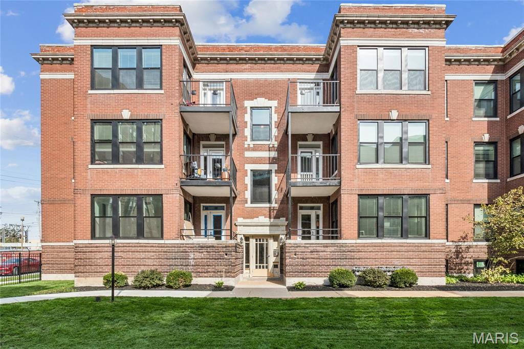 Photo of 533 Clara Avenue #3D St Louis MO 63112