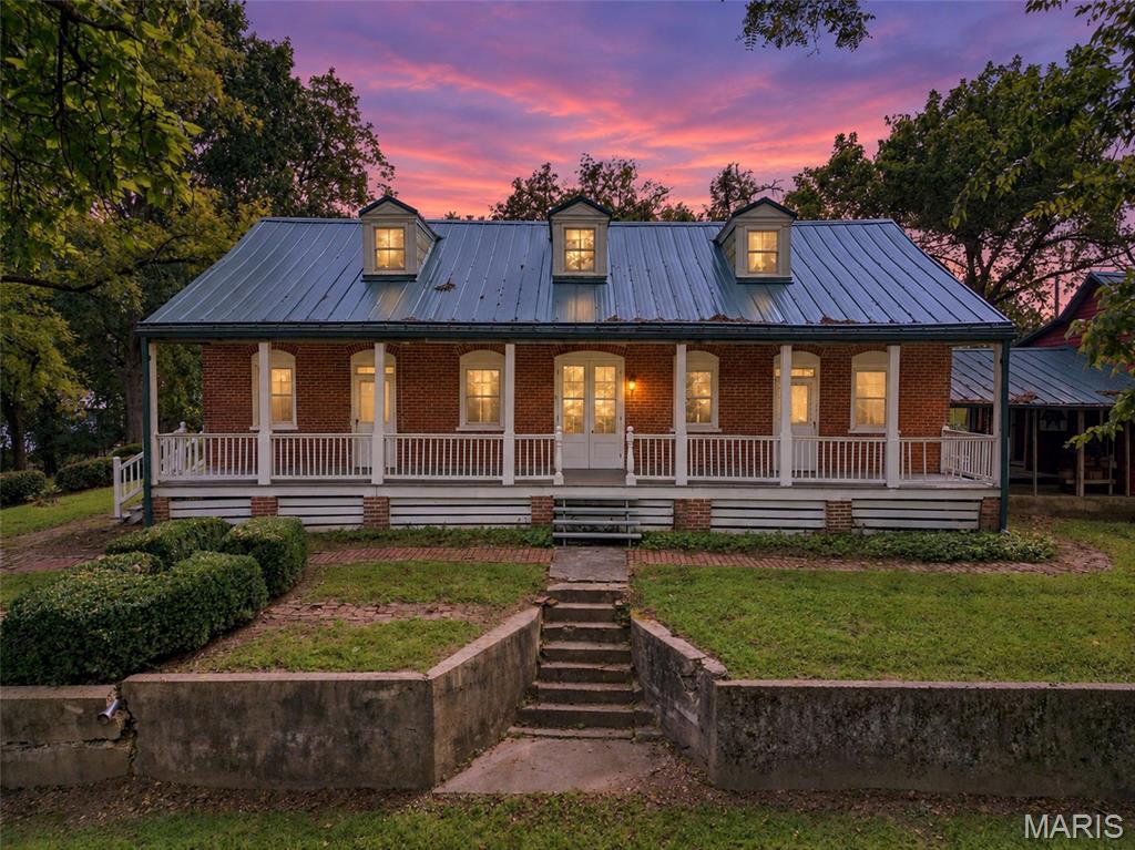 Photo of 205 E 8th Street Hermann MO 65041