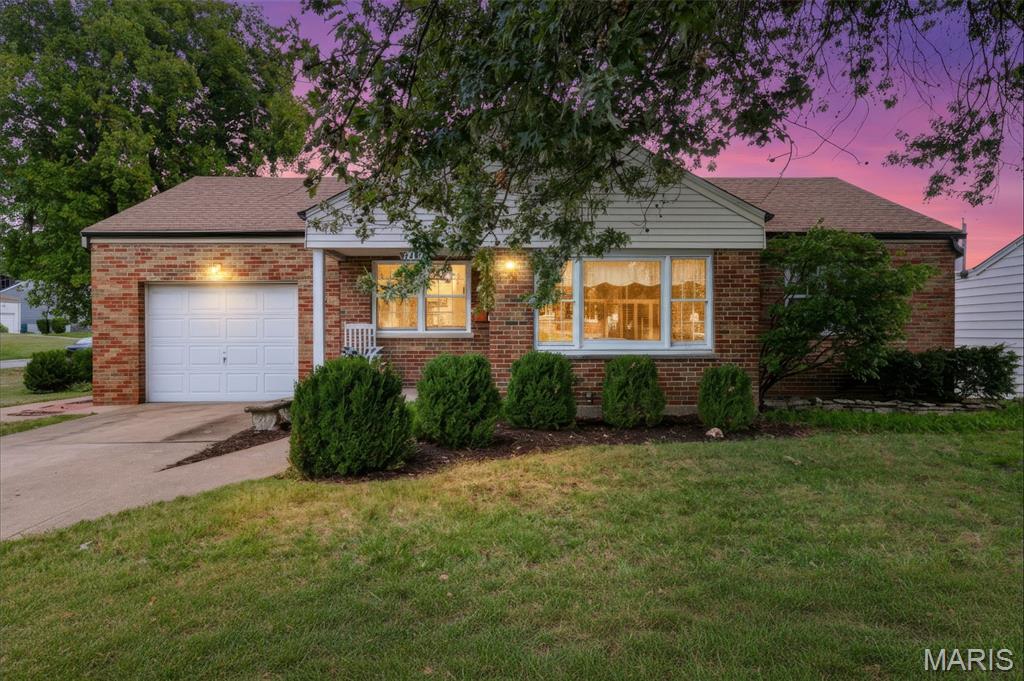 Photo of 6617 E Yorkshire Drive Affton MO 63123