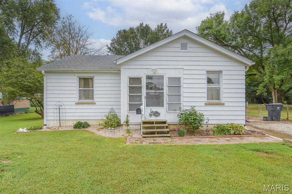 Photo of 518 S 18th Street Belleville IL 62226