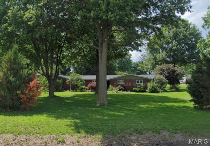 Photo of 1 TANBARK Drive New Baden IL 62265