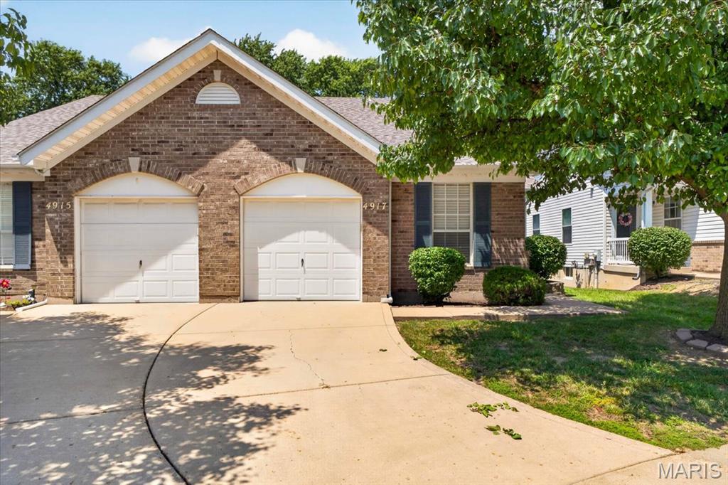 Photo of 4917 Hurstborough Court Hazelwood MO 63042