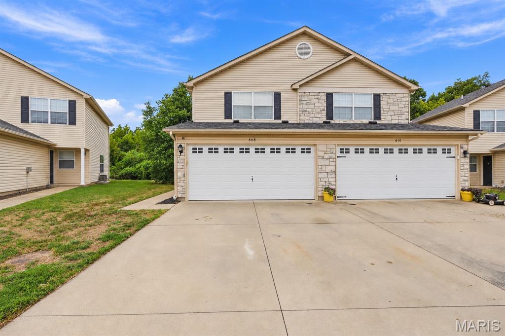 Photo of 608 Rock Creek Court Festus MO 63028