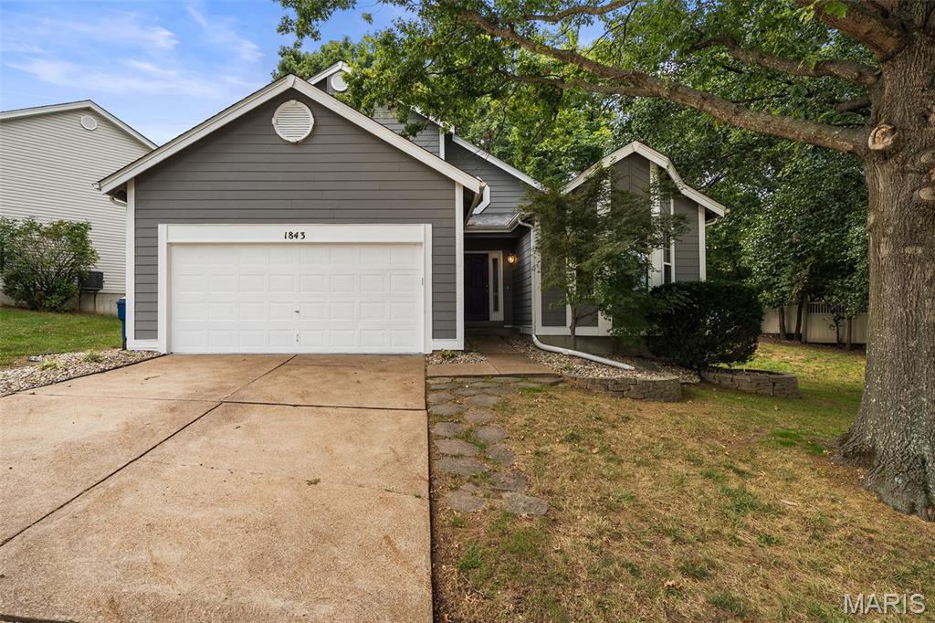 Photo of 1843 Strawberry Ridge Drive Ballwin MO 63021