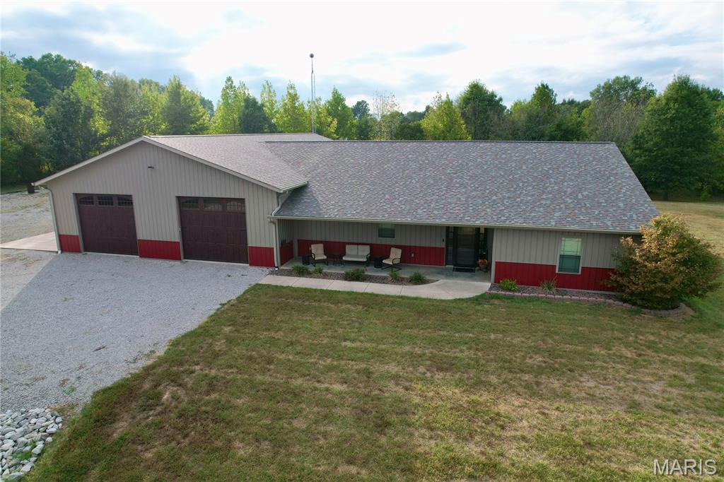 Photo of 23757 N Carpenter Lane Centralia IL 62801
