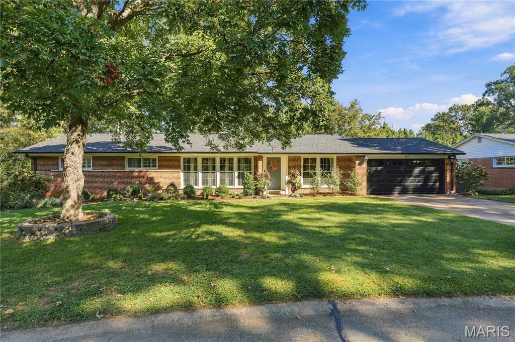Photo of 1517 Rue Renee Drive Warson Woods MO 63122