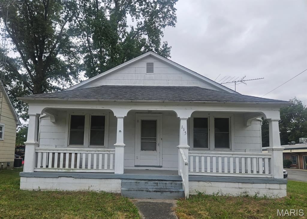 Photo of 115 W Mascourtah Okawville IL 62271