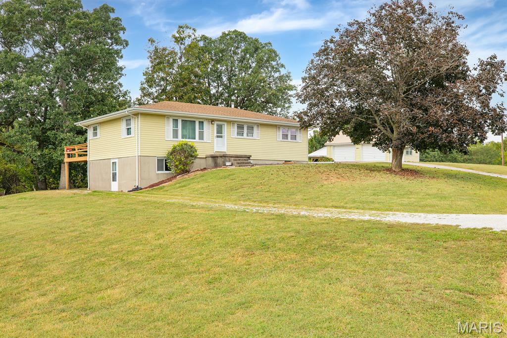 Photo of 33877 Delhi Road Brighton IL 62012