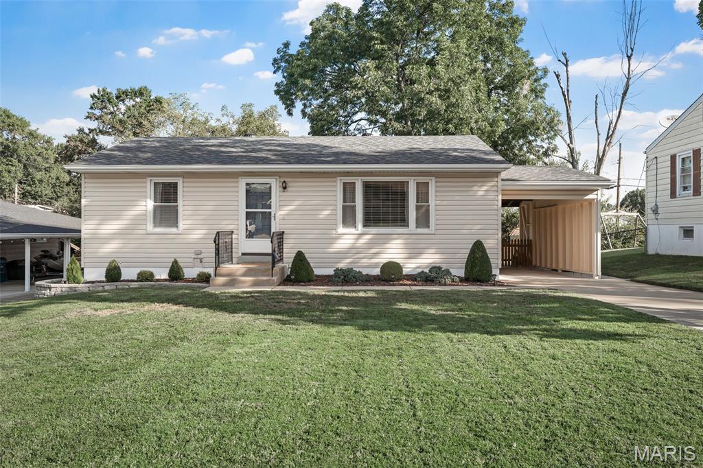 Photo of 11147 Golf Crest Drive St Louis MO 63126