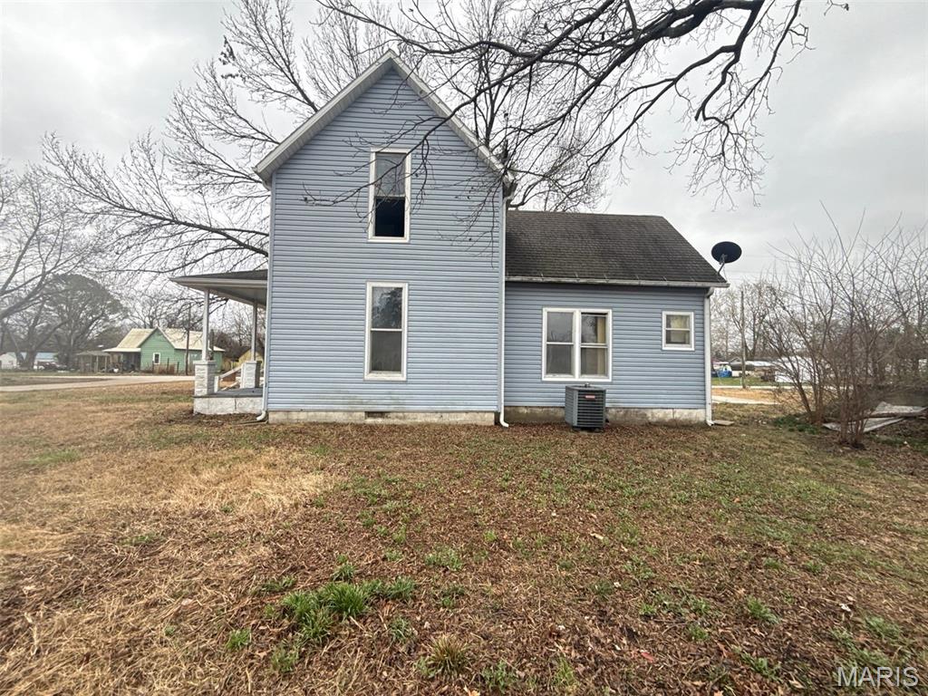 Photo of 211 S 6th Street Deepwater MO 64740