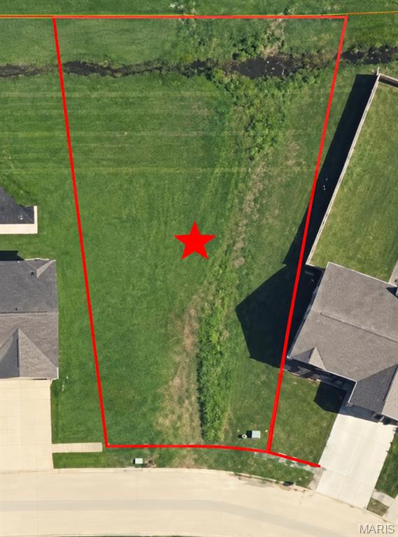 Photo of 2321 Hunters Point Drive Granite City IL 62040