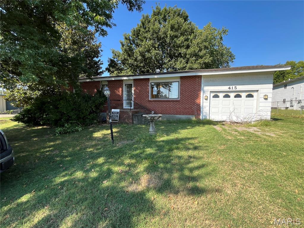 Photo of 415 N Ingram Road Sikeston MO 63801