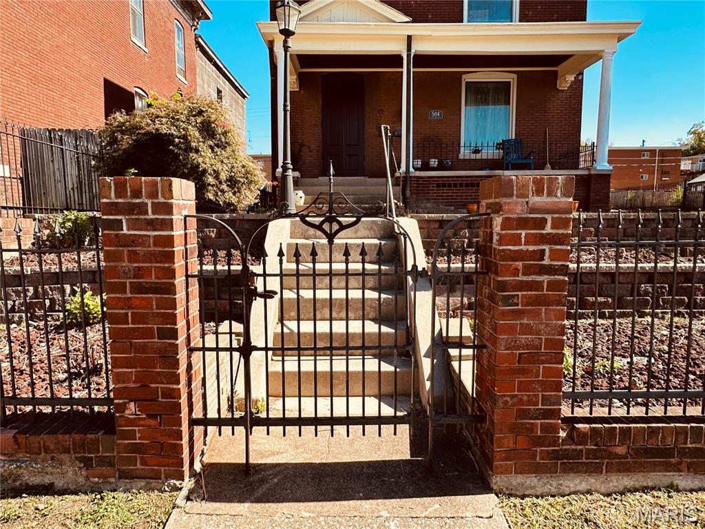 Photo of 504 S High Street Belleville IL 62220