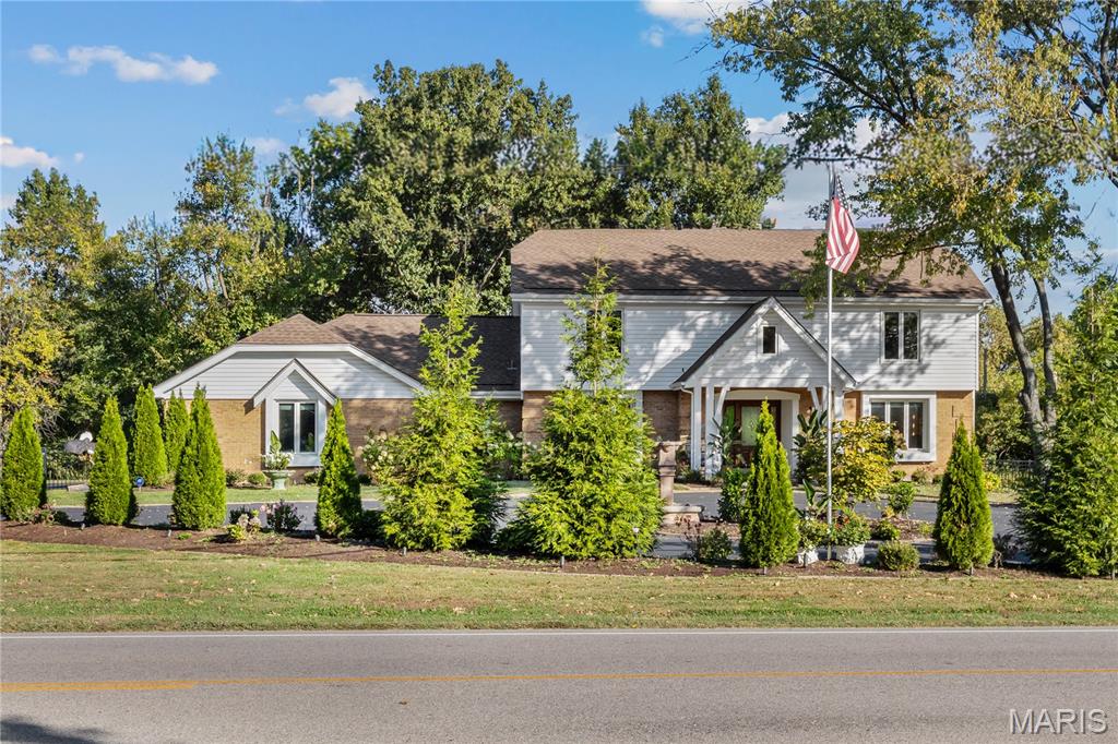 Photo of 11929 Clayton Road Town and Country MO 63131