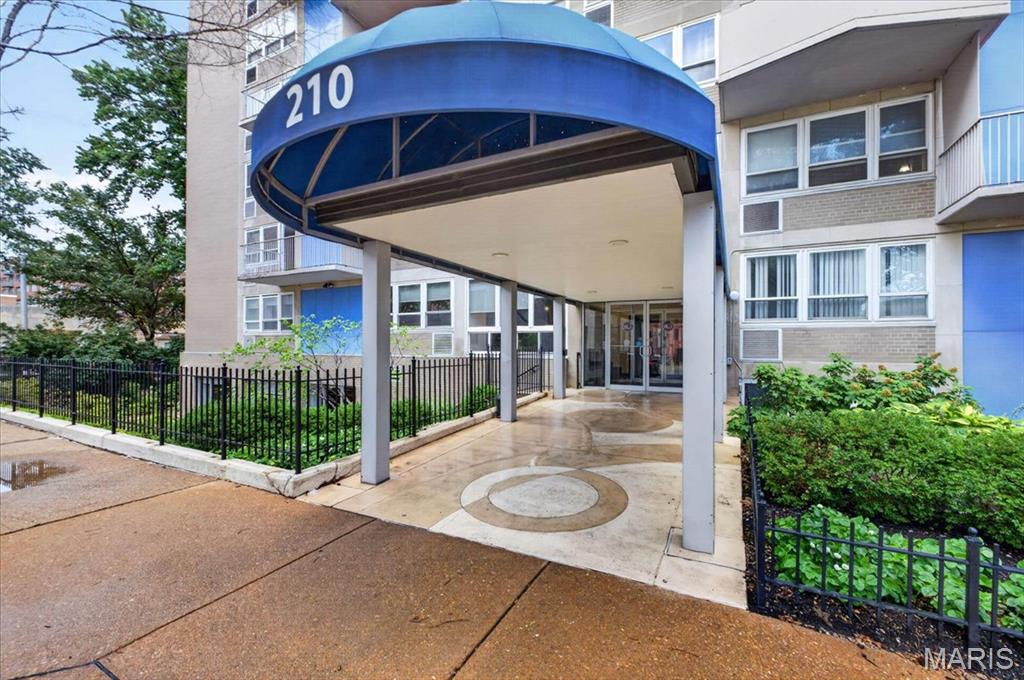 Photo of 210 N 17th Street #1412 St Louis MO 63103