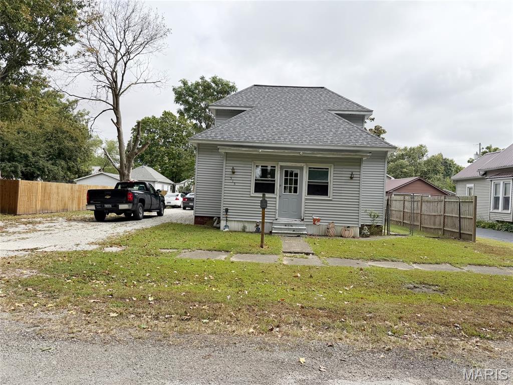 Photo of 515 S Cedar Street Nokomis IL 62075