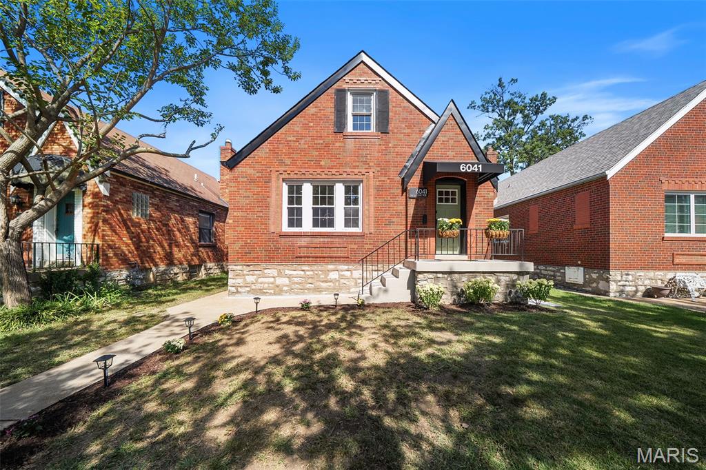 Photo of 6041 Tholozan Avenue St Louis MO 63109
