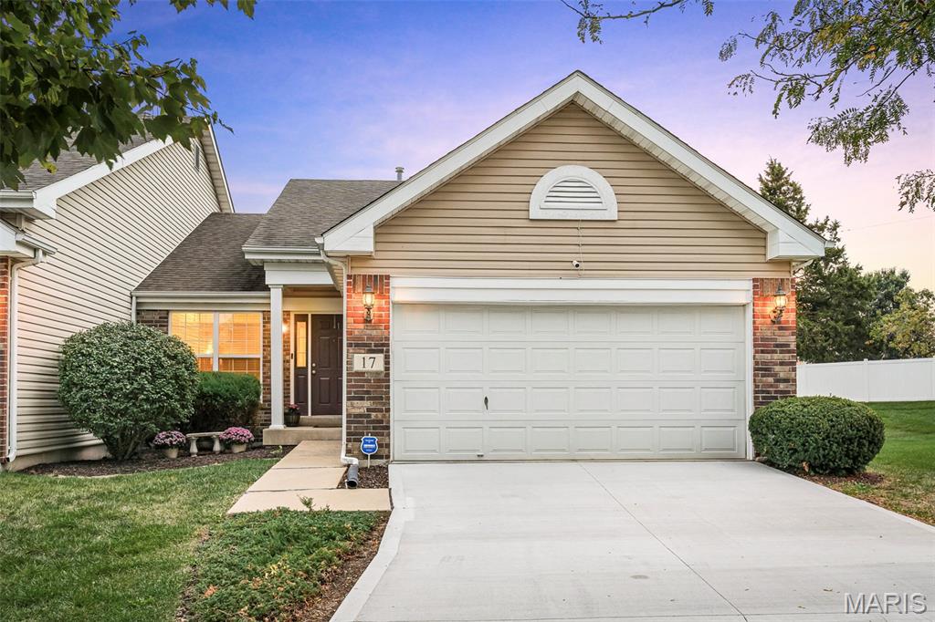 Photo of 17 Belmonte Court Lake St Louis MO 63368