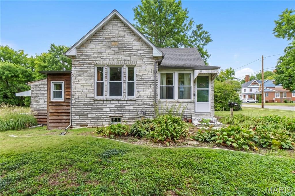 Photo of 9500 W Milton Avenue St Louis MO 63114