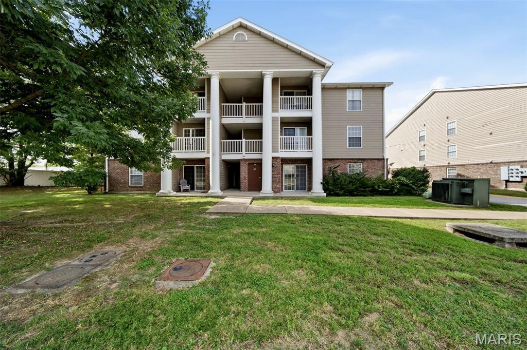 Photo of 660 Materdie Lane #104 Florissant MO 63031