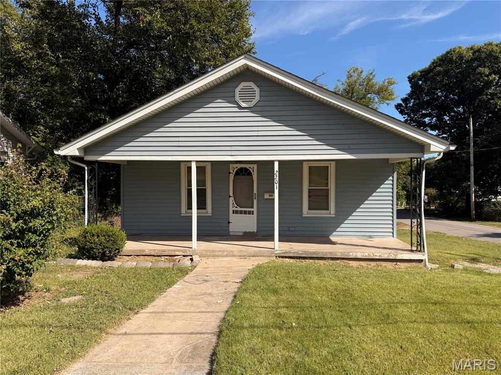 Photo of 2201 Johnson Street Alton IL 62002