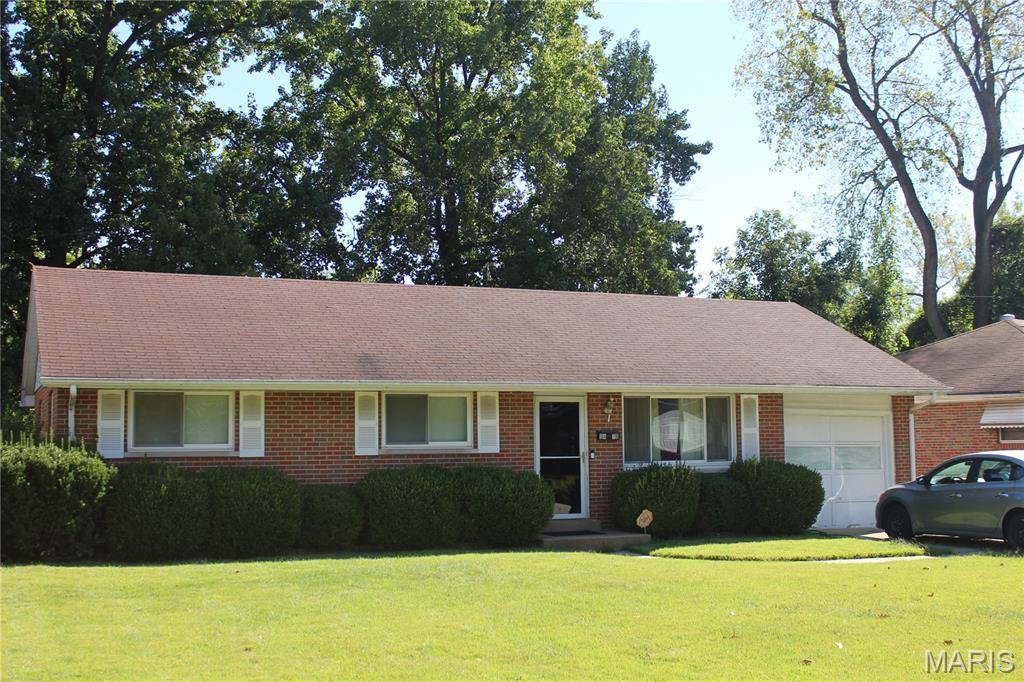 Photo of 9478 Jaros Court Bellefontaine Nghbrs MO 63137