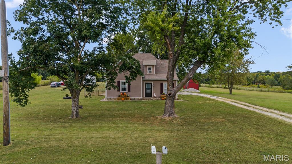 Photo of 2121 County Road 362 New Bloomfield MO 65063