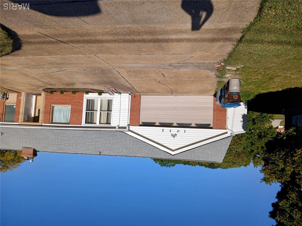 Photo of 1032 N Florissant Road Ferguson MO 63135