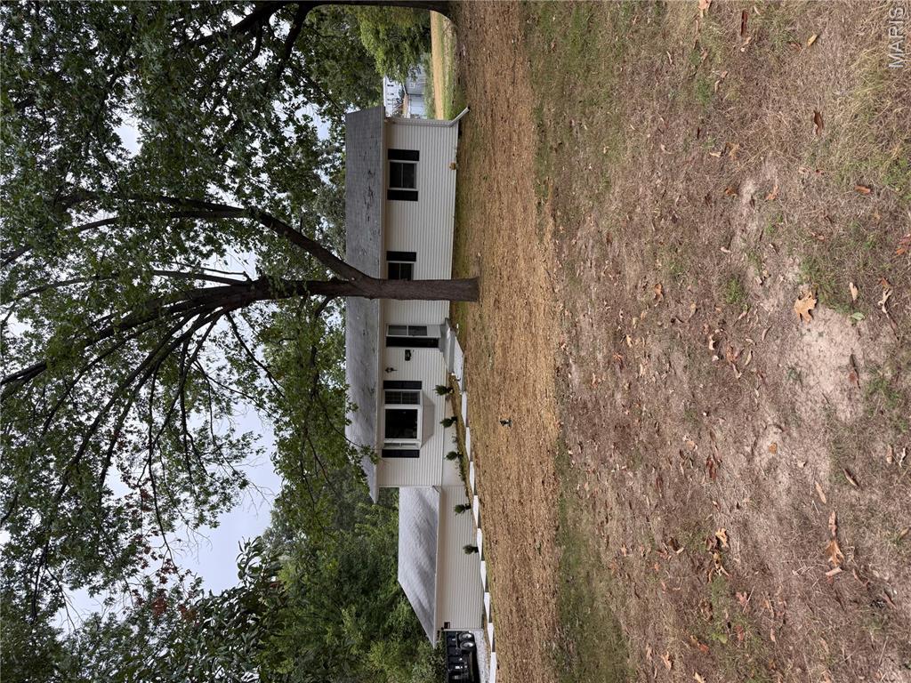 Photo of 37 Ackerman Road Winfield MO 63389