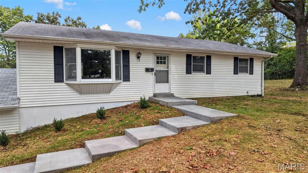 Photo of 37 Ackerman Road Winfield MO 63389