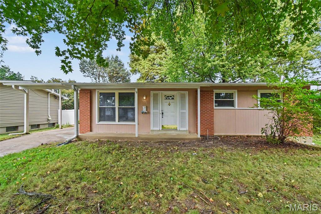 Photo of 2295 Liberty Drive Florissant MO 63031