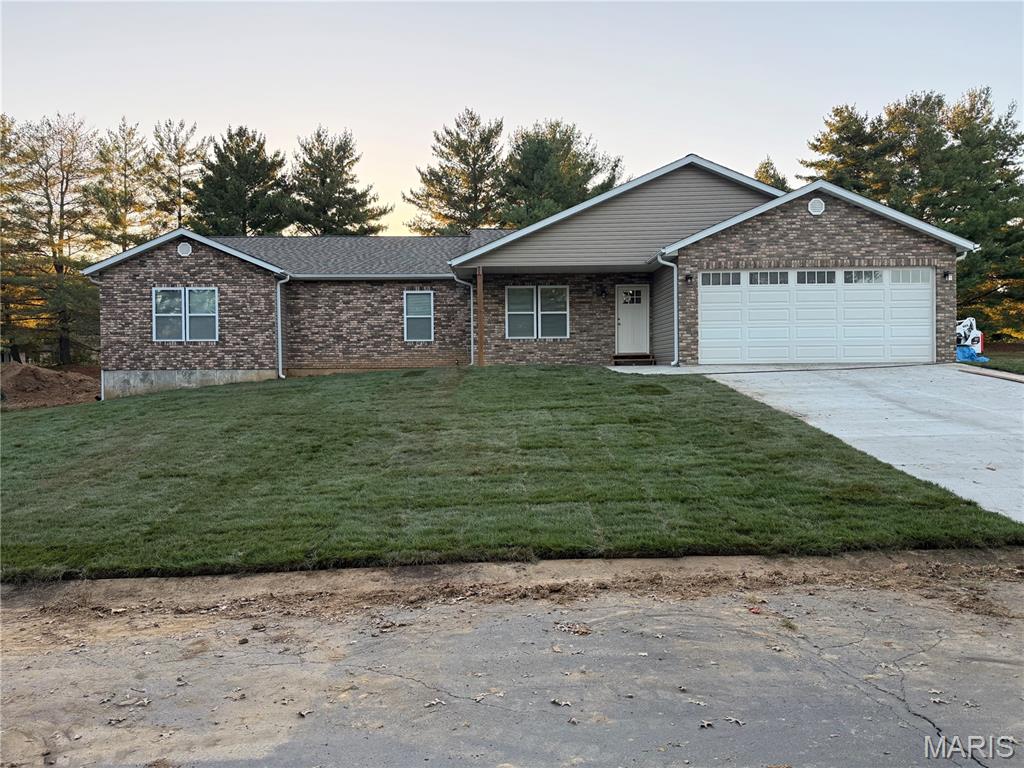 Photo of 1005 Deerfield Circle Alton IL 62002
