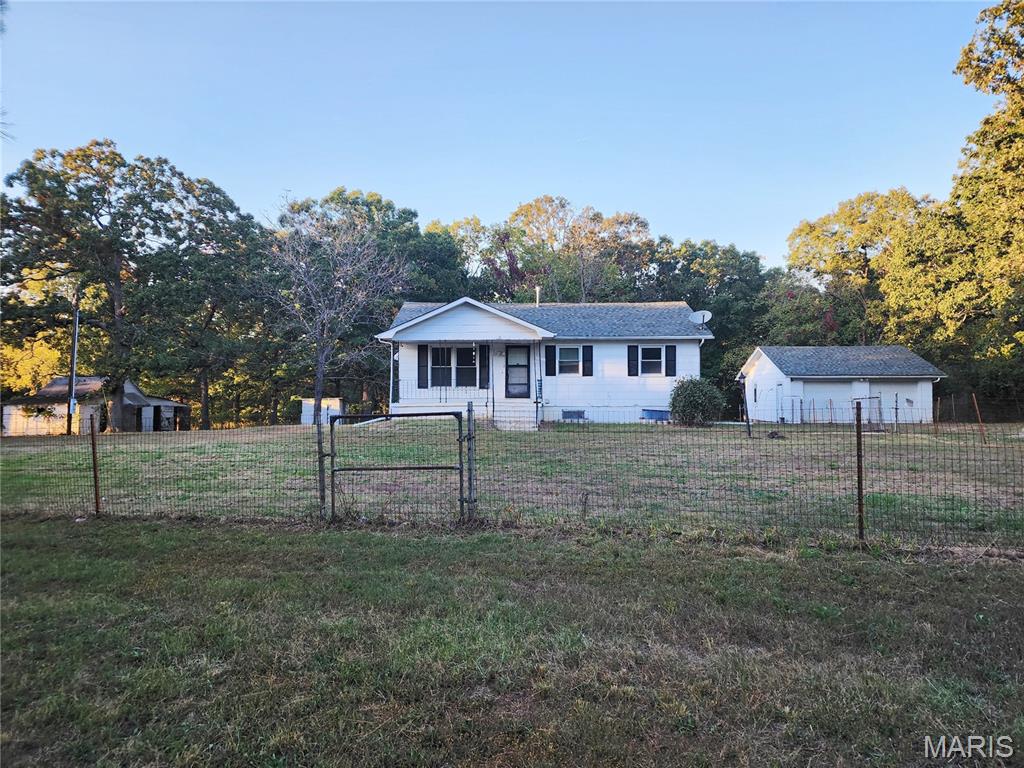 Photo of 2699 Highway C Bourbon MO 65441