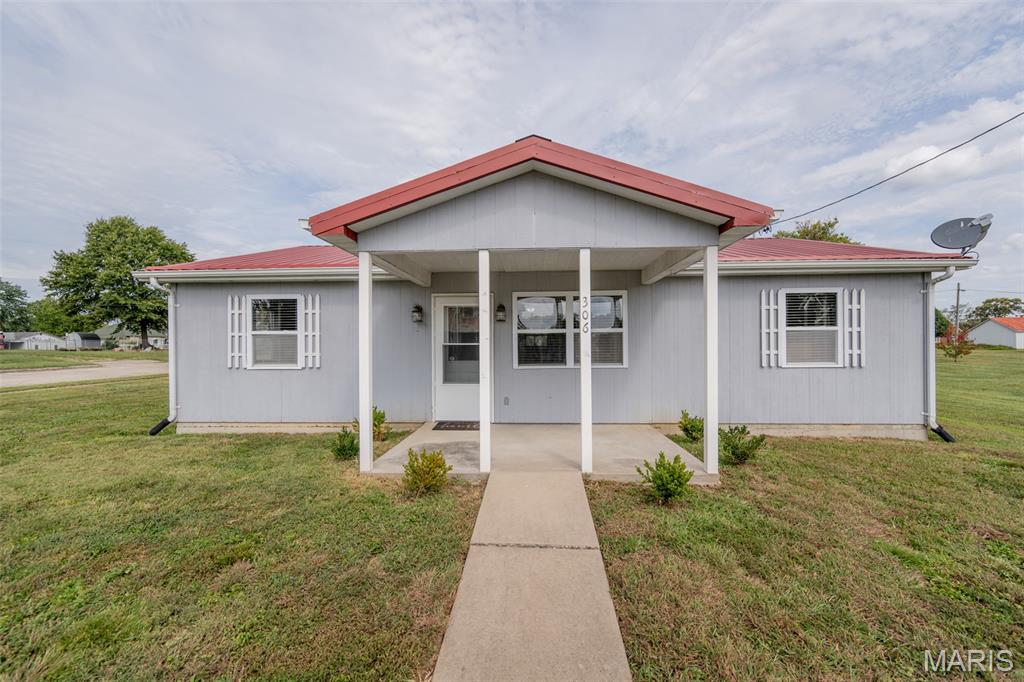 Photo of 306 W Kansas City Avenue Bland MO 65014