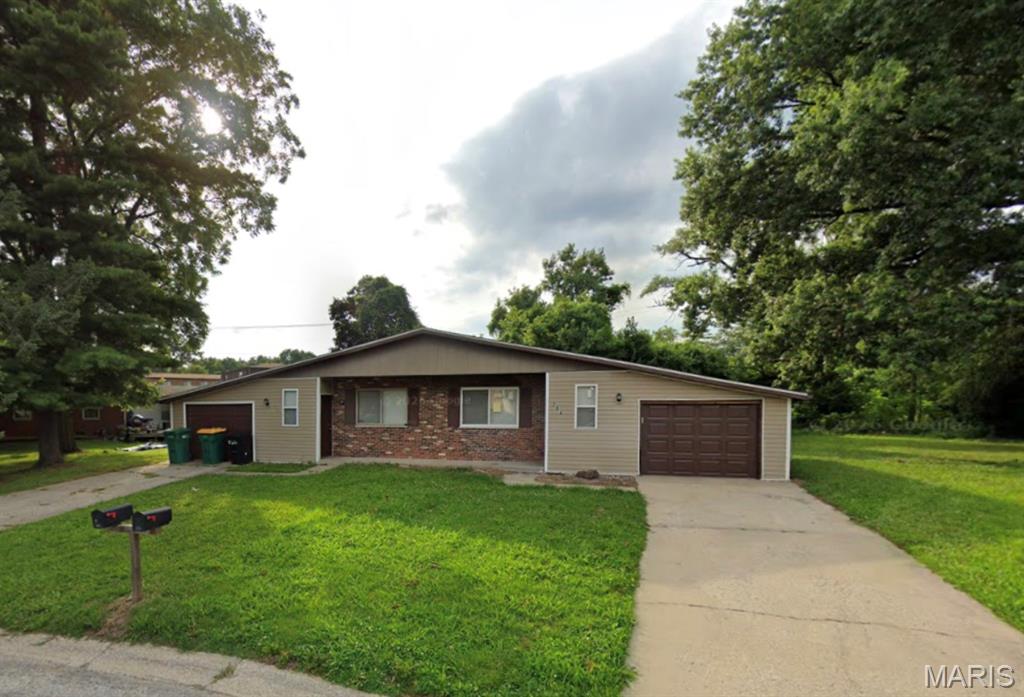 Photo of 204 LIBERTY Drive Belleville IL 62226
