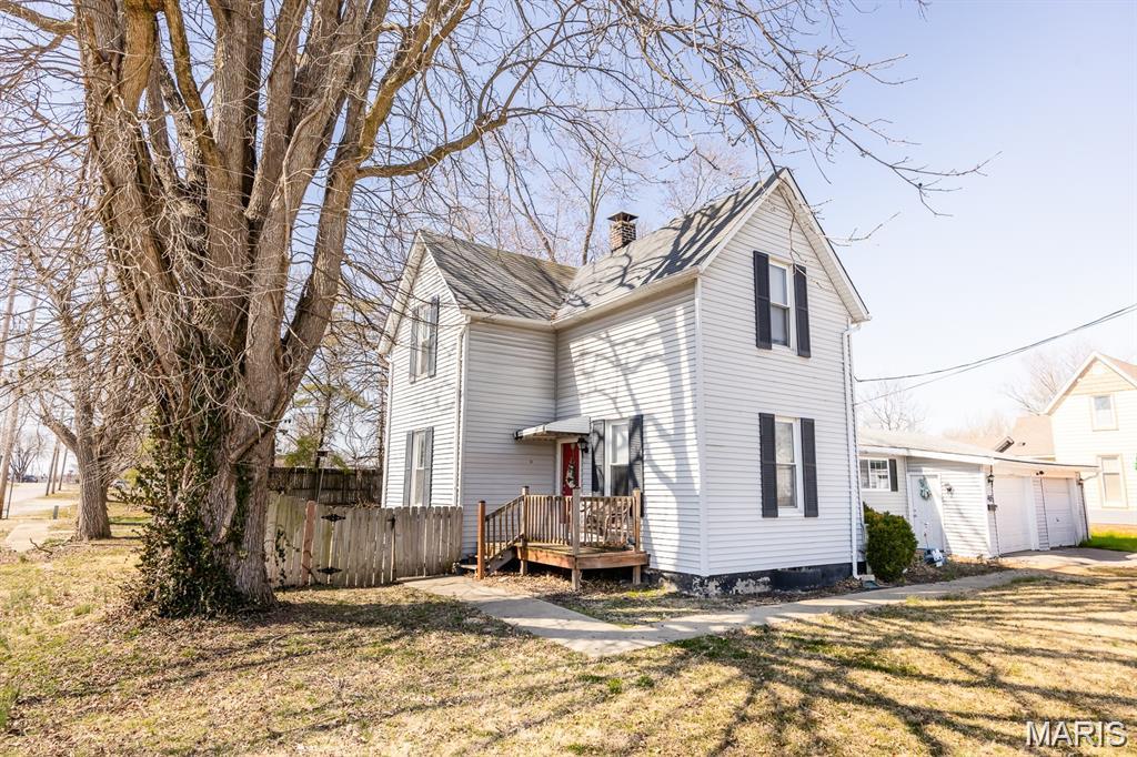 Photo of 415 S OAK Street O'Fallon IL 62269