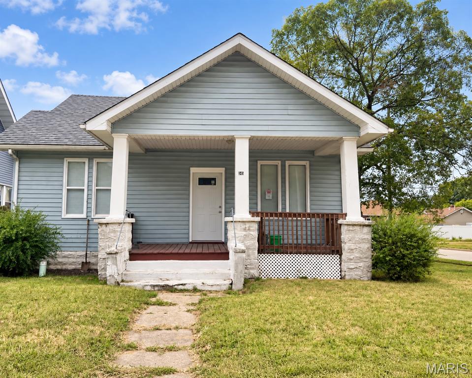 Photo of 645 Madison Avenue Wood River IL 62095