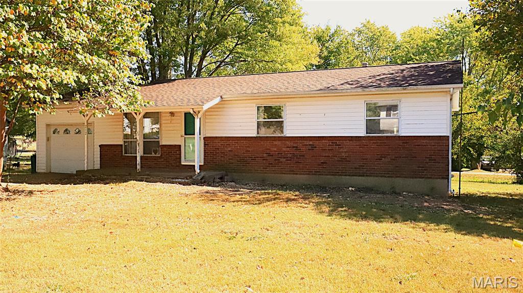 Photo of 212 E Hillside Drive Farmington MO 63640