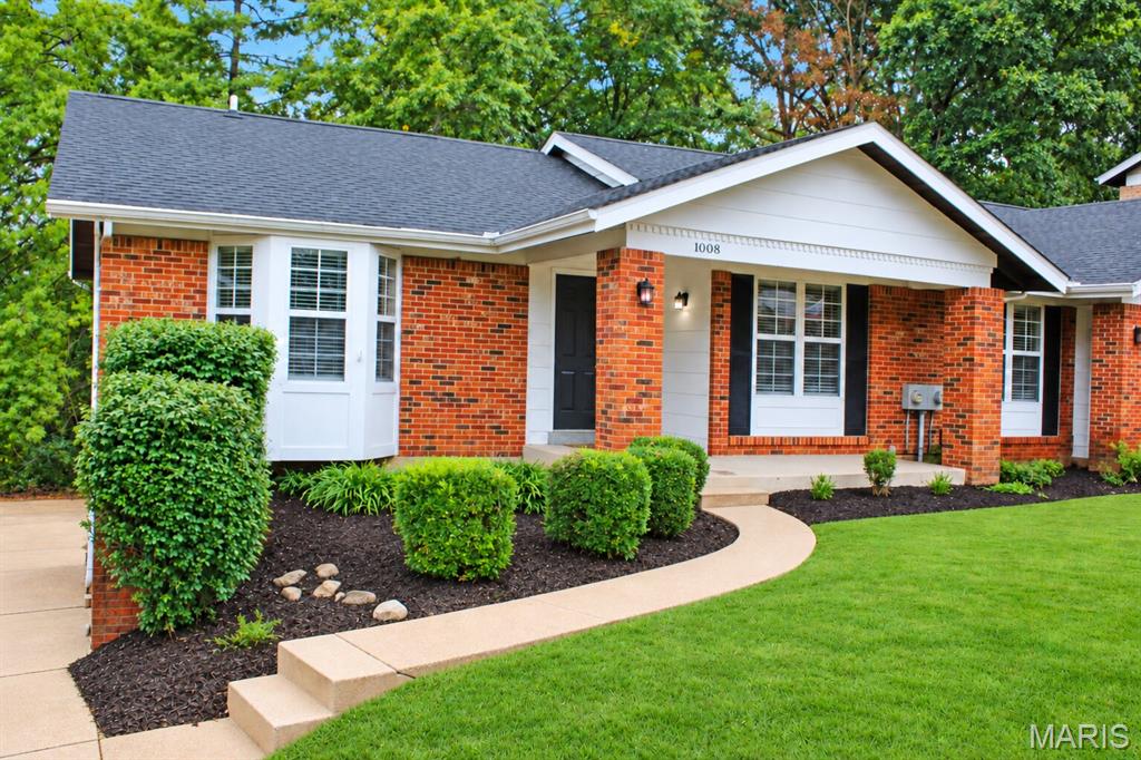 Photo of 1008 Ridgeway Meadow Drive Ellisville MO 63021