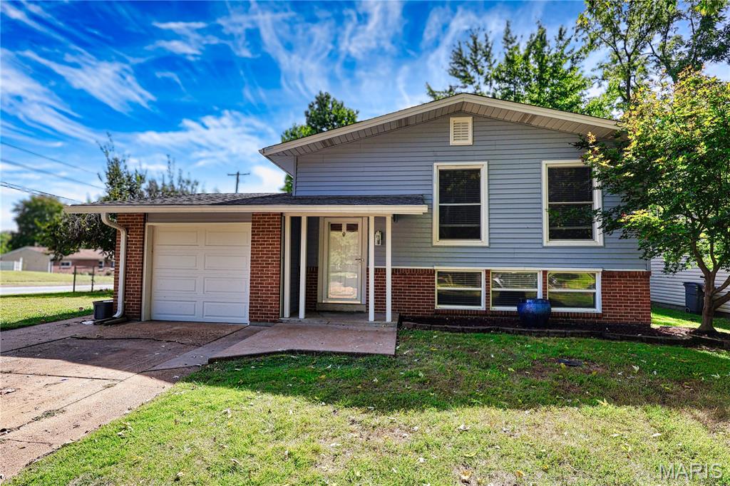Photo of 11808 Boward Court Maryland Heights MO 63043