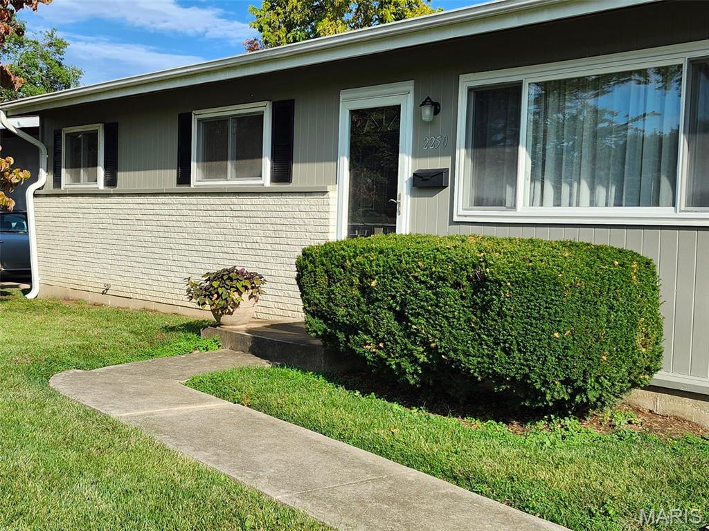 Photo of 2250 Flight Drive Florissant MO 63031